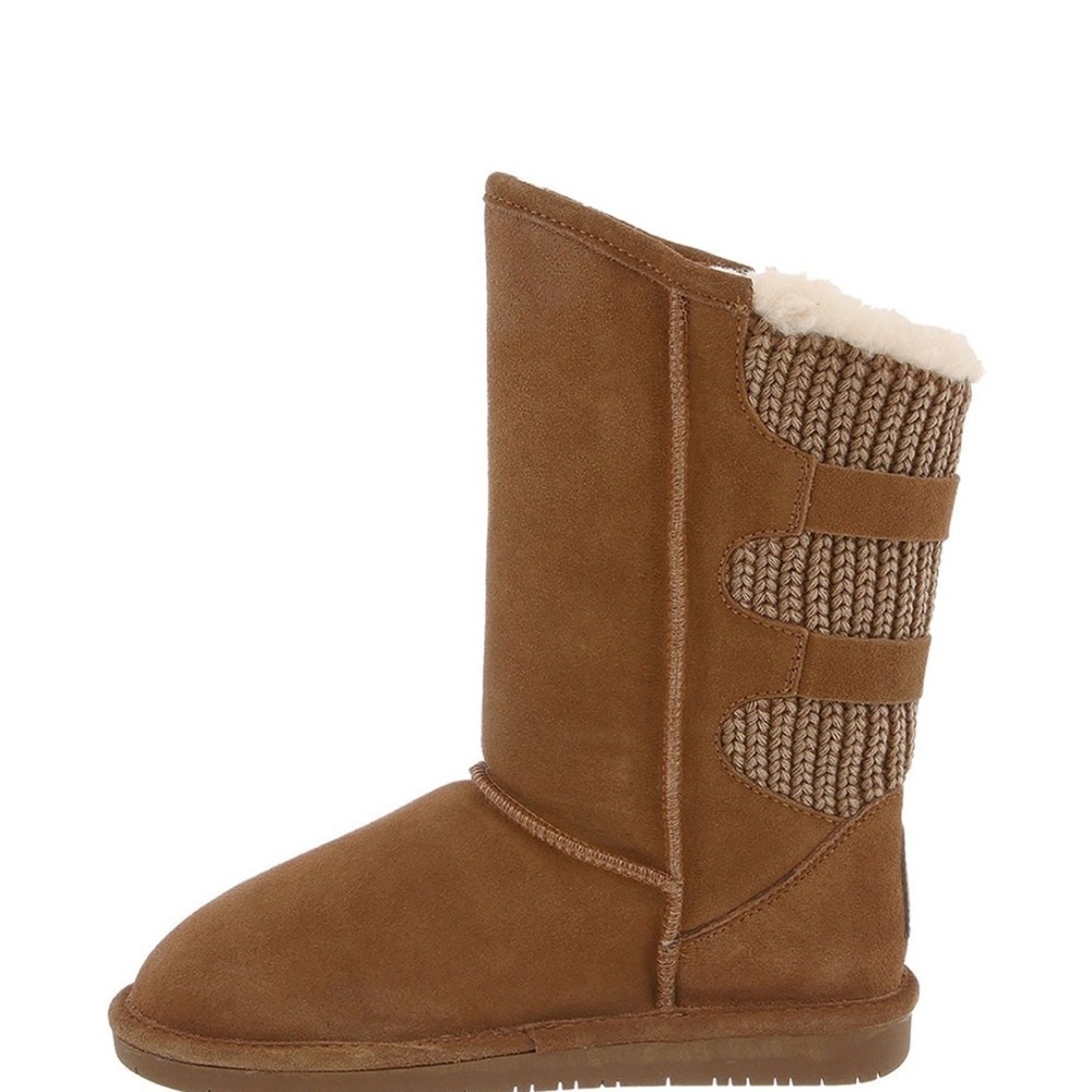 New in box Bearpaw boots